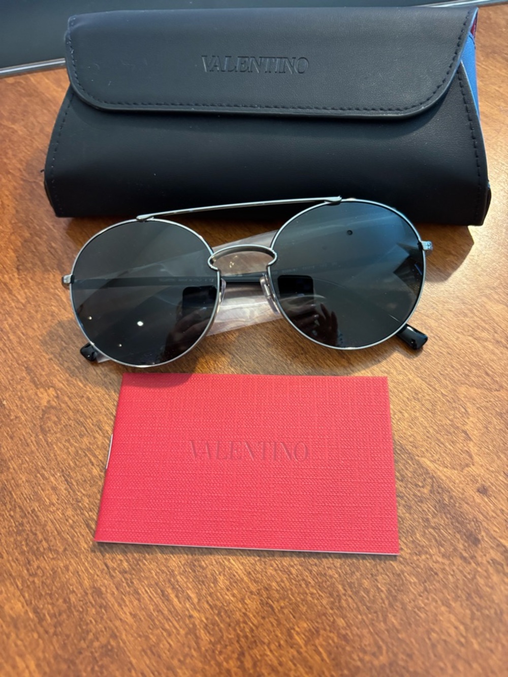 Valentino Round Metal Sunglasses in Black and Silver new with tags